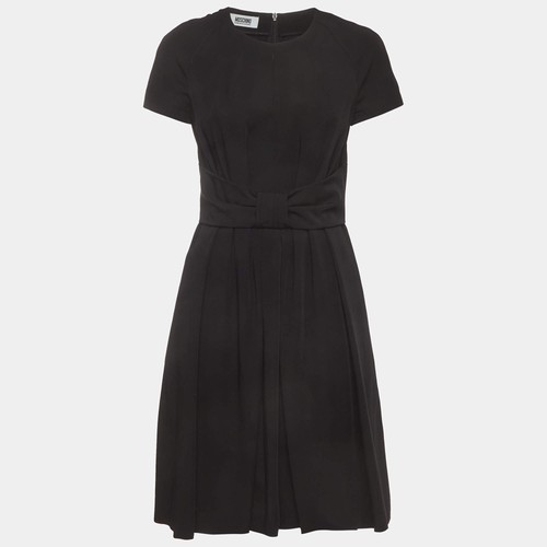 Moschino cheap and chic - and,